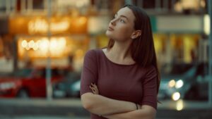7 Evening Habits of People Who Protect Their Energy & Mind