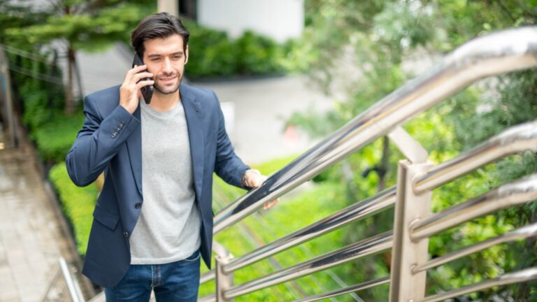 People Who Can’t Sit Still on Calls Usually Share These 7 Traits