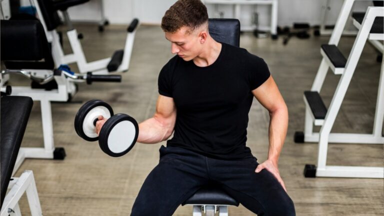 Stop Making These 4 Dumbbell Training Mistakes