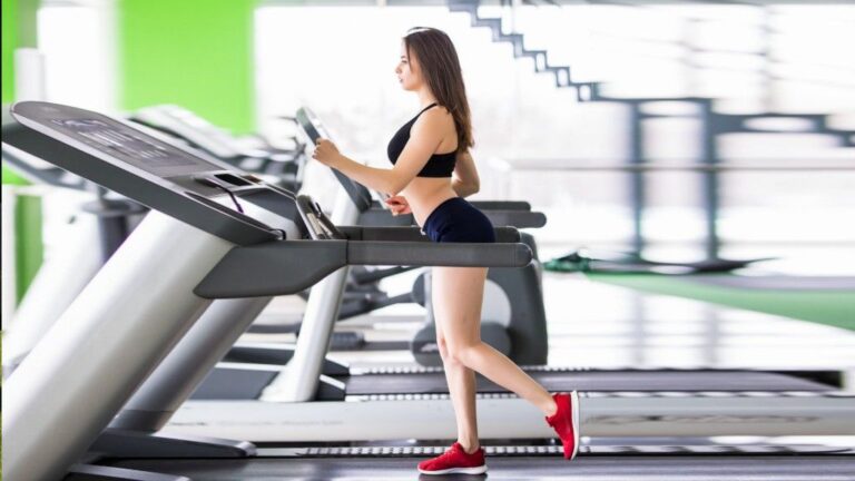 How Long Should You Walk on an Incline To Lose Belly Fat? 5 How Long Should You Walk on an Incline To Lose Belly Fat? -